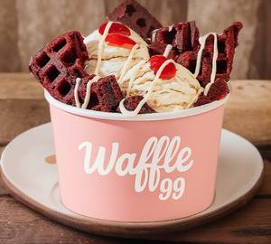 Berry Red Velvet Sundae