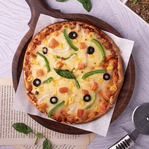 Veggie Paradise Pizza