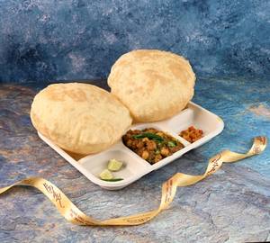 Chola Bhatura - no onion and garlic