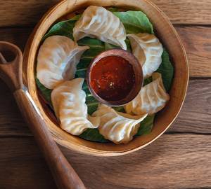 Chicken momos steam