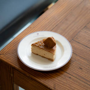 Lotus Biscoff Cheese Cake Slice
