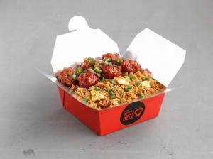 Dragon Chicken With Egg Schezwan Fried Rice