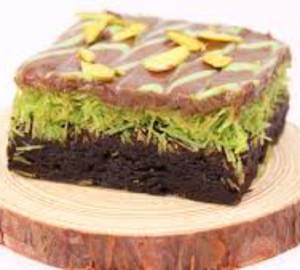 kunafa pistachio brownie