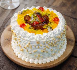 Fresh fruit cake