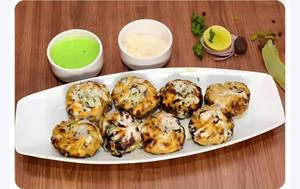 Paneer Momos [8 Pieces]