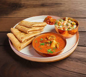 Egg/chicken Mini Tiffin Thali