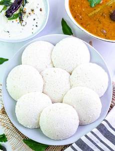 Idli [7 pieces] with ghugni