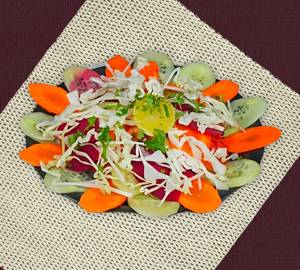 Green salad [1 plate]
