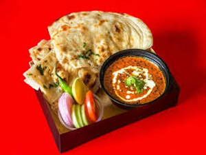 Dal Makhani + 1 Butter Naan 