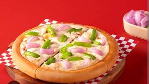 Onion  Capsicum Pizza