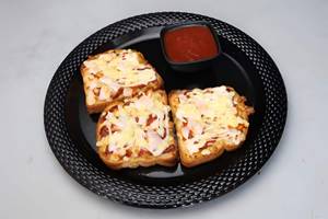 Corn Chilli Cheese Garlic Bread