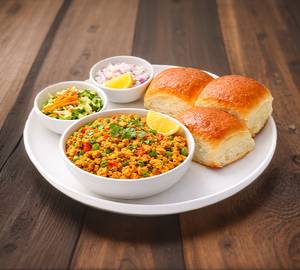 Masala Pav With Paneer Bhurji