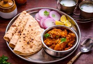2 Egg Chapati With Chicken Curry [250 Ml]