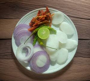 Pyaz Salad