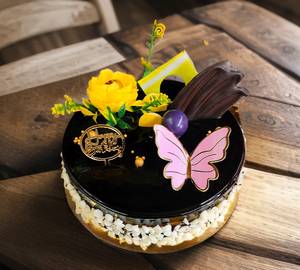 Happy Birthday Specially Design Cake( 500 Gm)