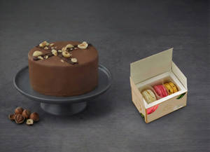 Hanzelnut Harmony Bento Cake & 3pc Eggless Macaron Combo