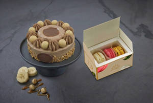 Baileys Banana Caramel Bento Cake & 3pc Eggless Macaron Combo