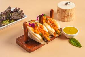Crispy Paneer Chilly Basil Bao