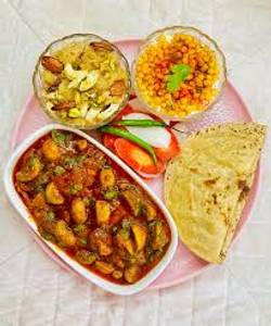 Mushroom Masala, Jeera Rice, 3 Butter Roti, Salad
