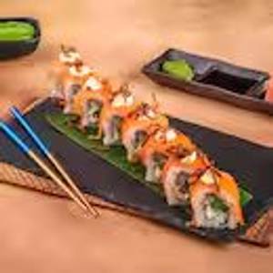 Smoked Salmonn With asparagus sushi