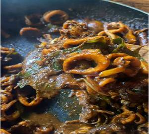 Pepper cuttle fish gravy