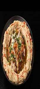 Hummus With Chicken Popcorn