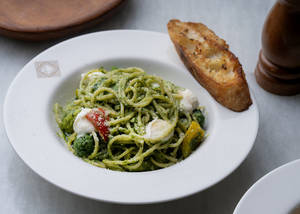 Basil Pesto Spaghetti With Grilled Vegetables & Bocconcini