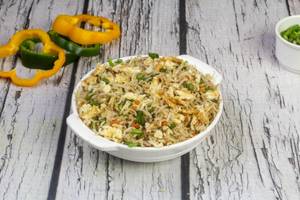 Egg burnt garlic fried rice