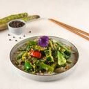 Water chestnut broccoli salt and pepper