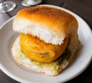 Butter Vada Pav (3 Pcs)