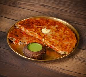 Butter paneer stuffed naan