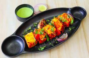 Achari Paneer Tikka