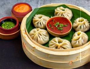 Veg steamed momos                   