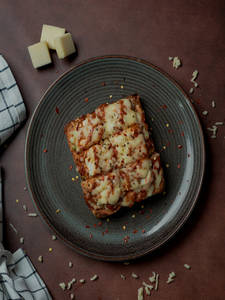Chilli Cheese Toast[100Gm ]
