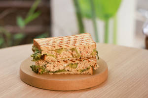 Pulled Mustard Chicken Sandwich