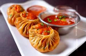 Veg fried momos                                        
