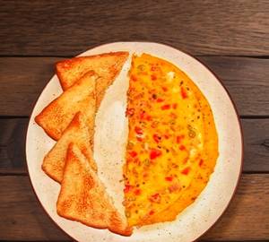 3) Egg Omlete With Bread Toast 4 Piece