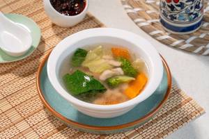Cantonese Clear Chicken Soup (Mc)
