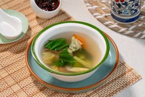 Cantonese Clear Vegetable Soup (Mc)