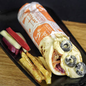 Chicken Shawarma With Hummus N Black Olives