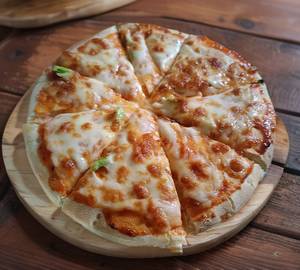 Classic margherita pizza