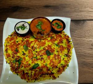 Paneer Uthappam (approx 12-14 Inch)