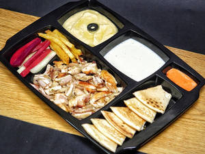 Chilli Garlic Chicken Open Shawarma [345 gms]