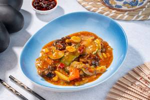 Stir Fried Veg And Cottage Cheese With Yellow Bean (Mc)