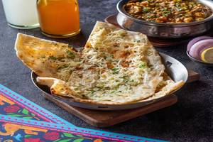Cheese Garlic Naan
