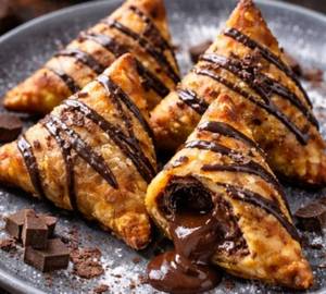 Chocolate samosa [3 pieces]