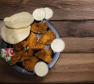 Chicken Broast 8Pcs, 2 Kuboos, Ketchup, Garlic Dip