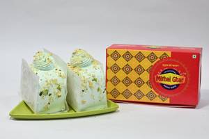 Kesar Pista Pastry 