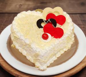 White forest heart cake