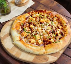 "Cheese and paneer pizza"